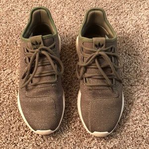 Green adidas sneakers. Size 8 in women